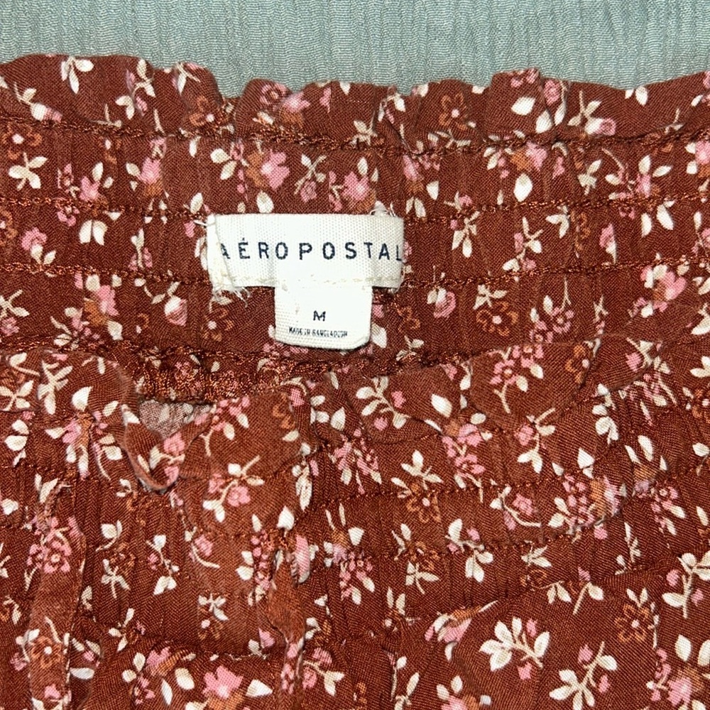 Aeropostale Red Floral High Waist Women's Shorts - Picture 2 of 2